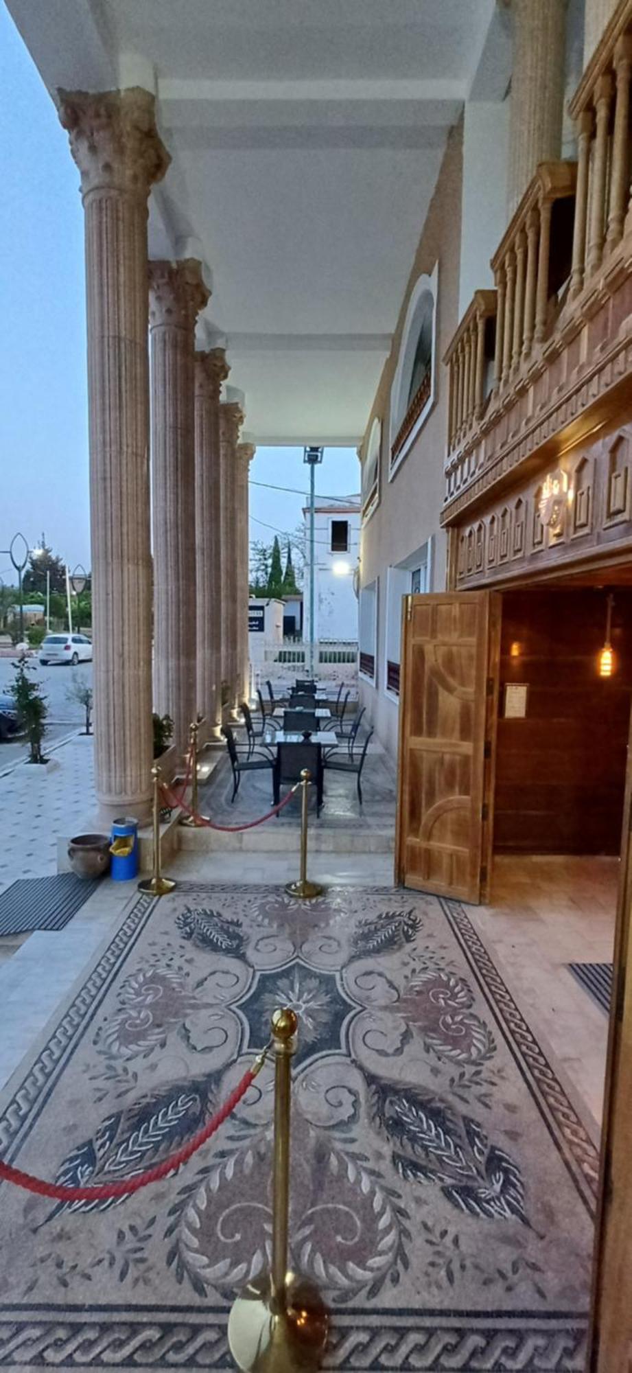 Trajan Hotel Timgad Exterior foto